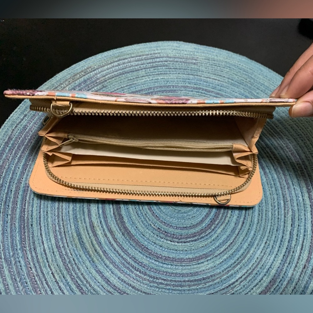 Donut Design Purse - Picture 2 of 4